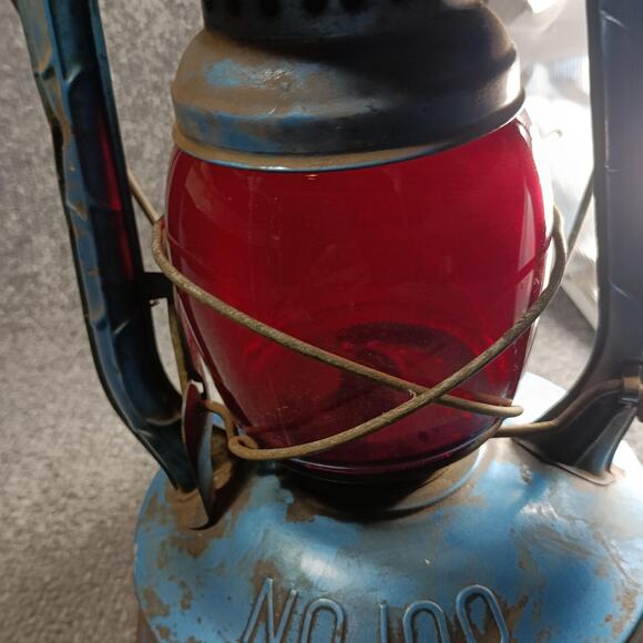 Vintage Dietz No. 100 Blue Kerosene Oil Lantern Red Globe CITY OF L.A. NY USA - Picture 10 of 11